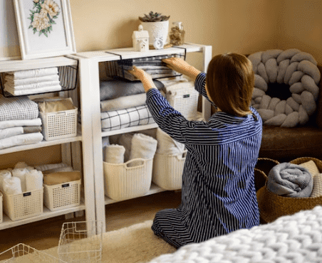 découvrez des astuces et conseils pour un rangement efficace de votre espace. optimisez votre intérieur et libérez de l'espace avec des solutions pratiques et innovantes pour organiser vos objets et améliorer votre quotidien.